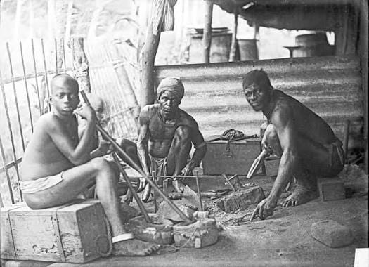 Plate · Smiths at the Forge · c. 1900