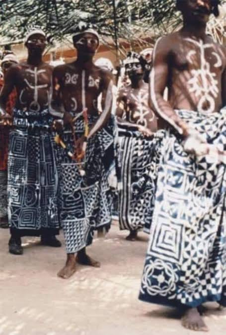 Plate · Uli Body Marks & Woven Cloth